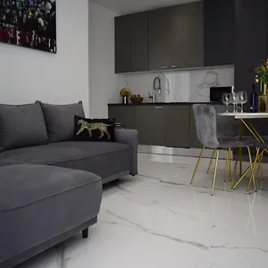 Lavin Apartman