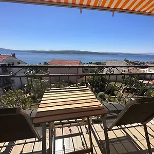 Nena Apartman